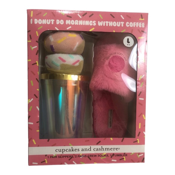 cupcakes & cashmere Other - Cupcakes and Cashmere Women’s Slipper, Sock, & Tumbler Gift Set. NIB!
